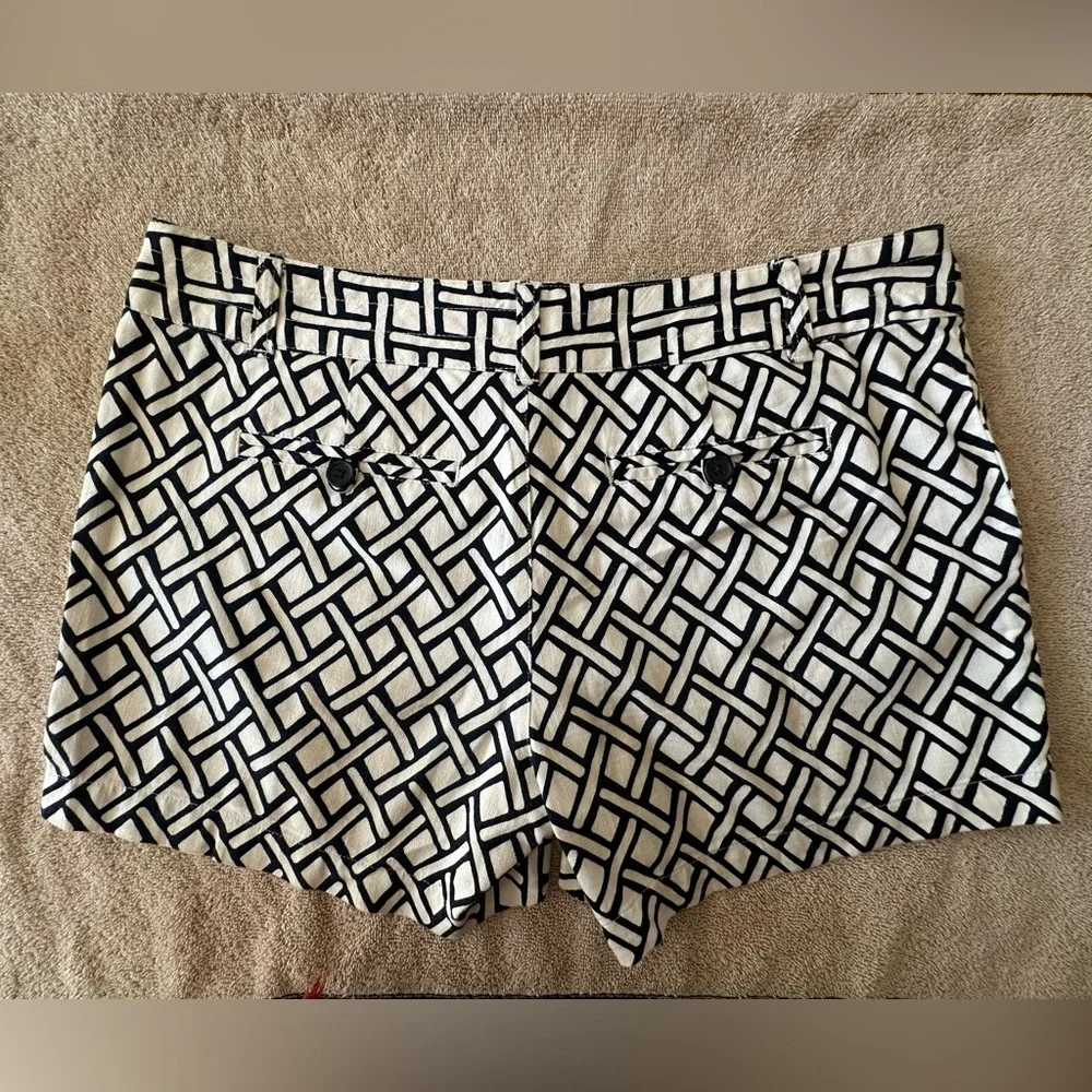 Banana Republic High Waist Black and White Geometric Shorts